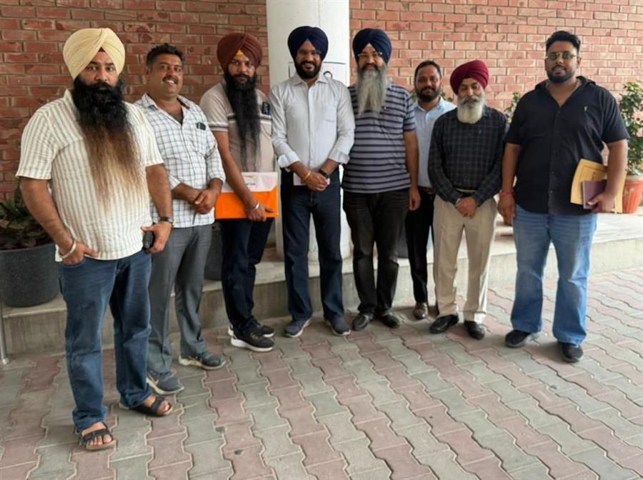 स्वास्थ्य विभाग के कर्मचारी नेताओं ने प्रदेश नेता सुखचैन सिंह खैरा से की मुलाकात की