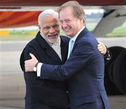 तीन दिन के दौरे पर ब्रिटेन पहुंचे प्रधानमंत्री मोदी