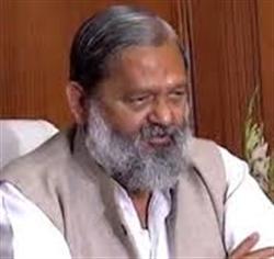 विज ने पूर्व मुख्यमंत्री भूपेन्द्र सिंह हुड्डा पर जमकर निशाना साधा