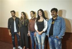 डर और सामाजिक मापदंड़ो से मुक्ति चाहिए, जो मेरे विचारो को प्रतिबंधित करते हैं - निहारिका रायजादा