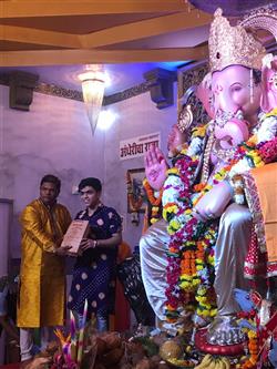 जय ठक्कर ने बप्पा का ईको विसर्जन किया