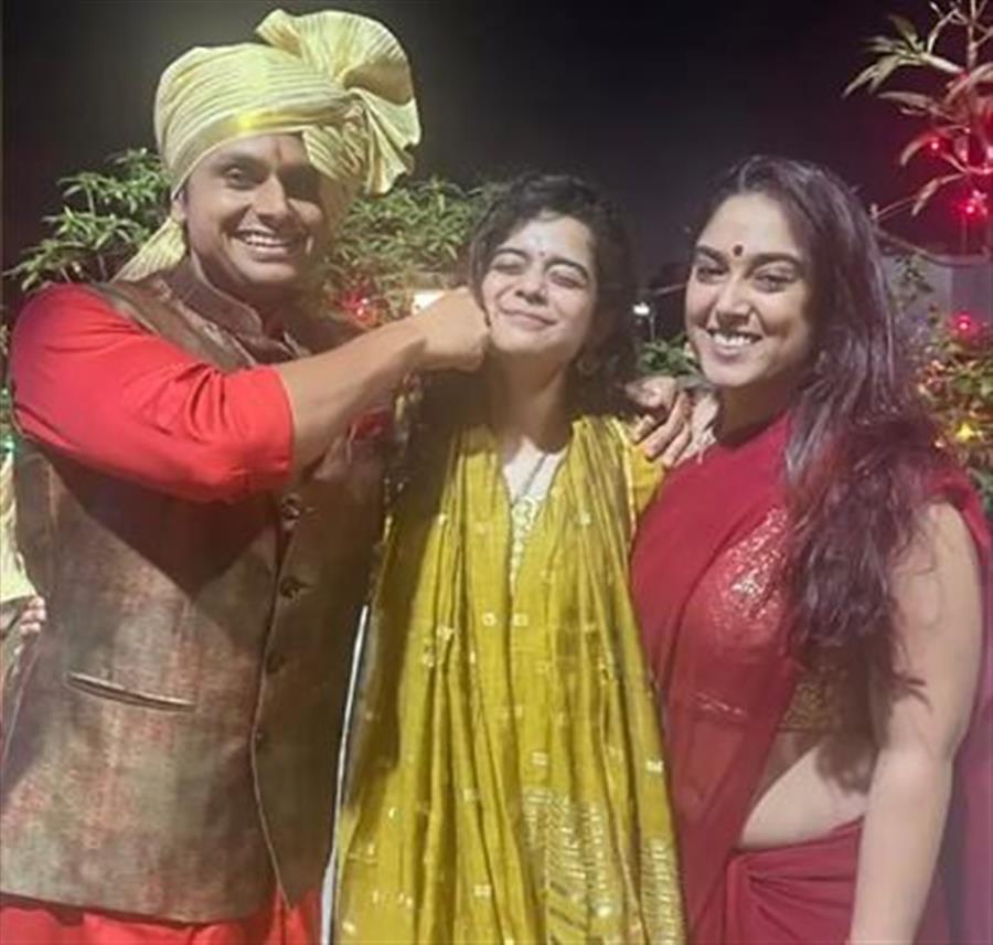 अभिनेता आमिर खान कि बेटी इरा और नुपुर शिखारे की शादी का जश्न शुरू