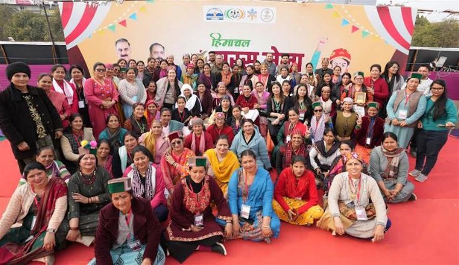सरस मेला हुआ सम्पन्न, लगभग 72 लाख रुपये की हुई बिक्री