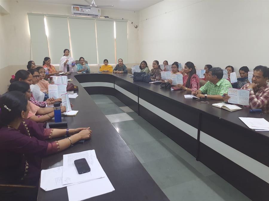 डॉ सविता नेहरा की अध्यक्षता में अक्षय तृतीया के उपलक्ष्य में बैठक का आयोजन
