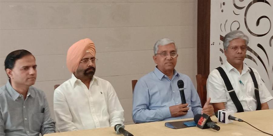 देश की प्रगति में आईआईएसईआर, मोहाली का योगदान सराहनीय: निदेशक प्रोफेसर त्रिपाठी