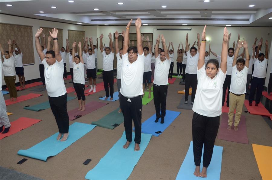 पीएचडीसीसीआई में एफसीआई के सहयोग से योग दिवस का आयोजन
