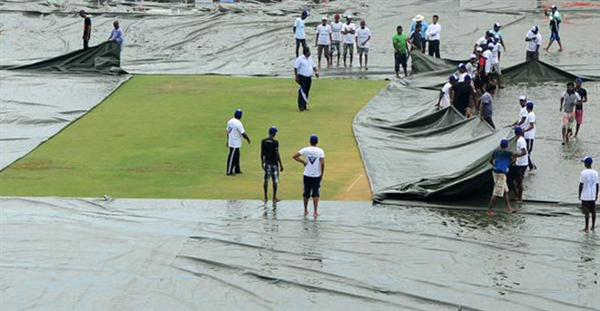 बारिश में धुला पहले दिन का खेल, भारत की खराब शुरूआत