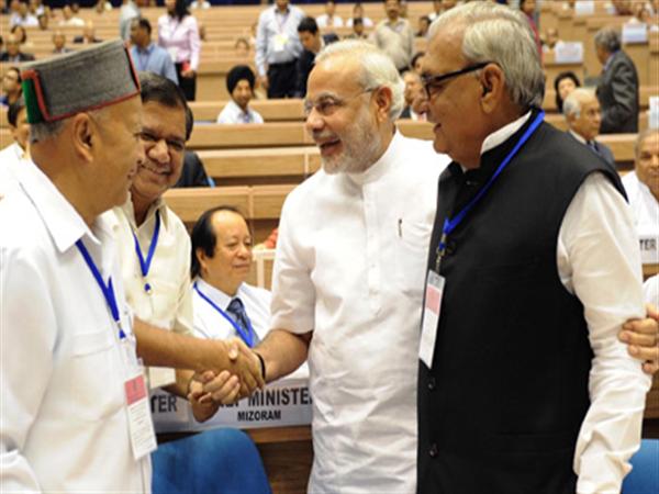 Haryana Chief Minister Bhupender Singh Hooda, Gujarat Chief Minister Mr Narendra Modi and Himachal Pradesh Chief Minister Virabhadra Singh  at Joint Conference of Chief Ministers of the States and Chief Justices of the High Courts organized by the Union Ministry of Law and Justice in New Delhi 