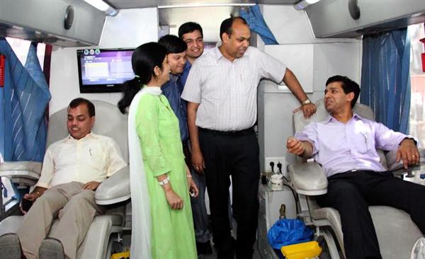 On the occasion of World Red Cross Day, Deputy Commissioner, UT, Chandigarh Mr. Mohammed Shayin taking a round in the Blood Donation Camp organized by Indian Red Cross Society Chandigarh